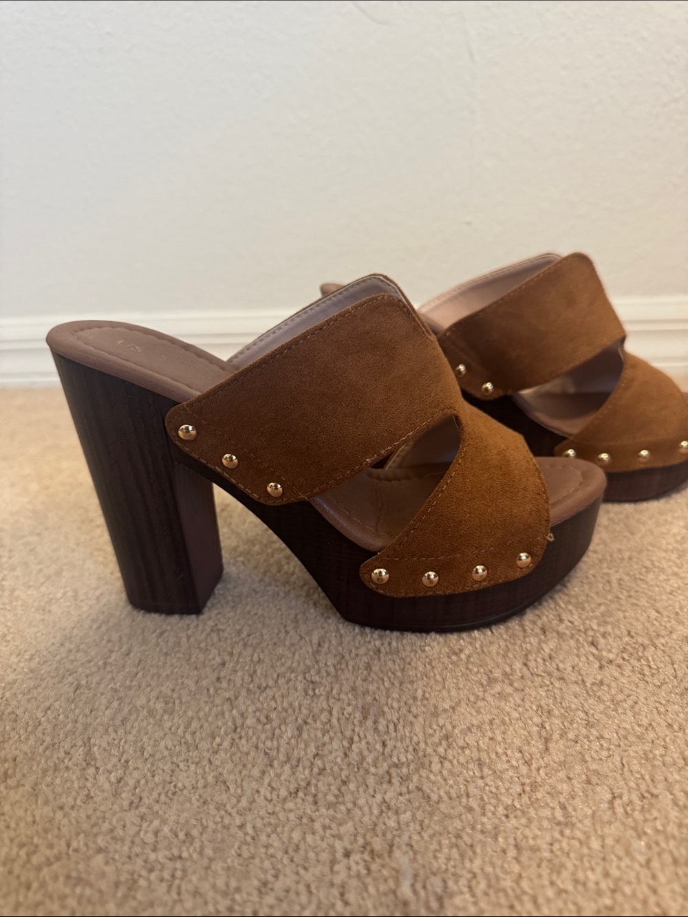 Suede Studded Platform Mule - Brown